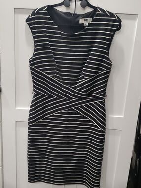 SD Collection Black and White Striped Sleeveless Midi Dress
